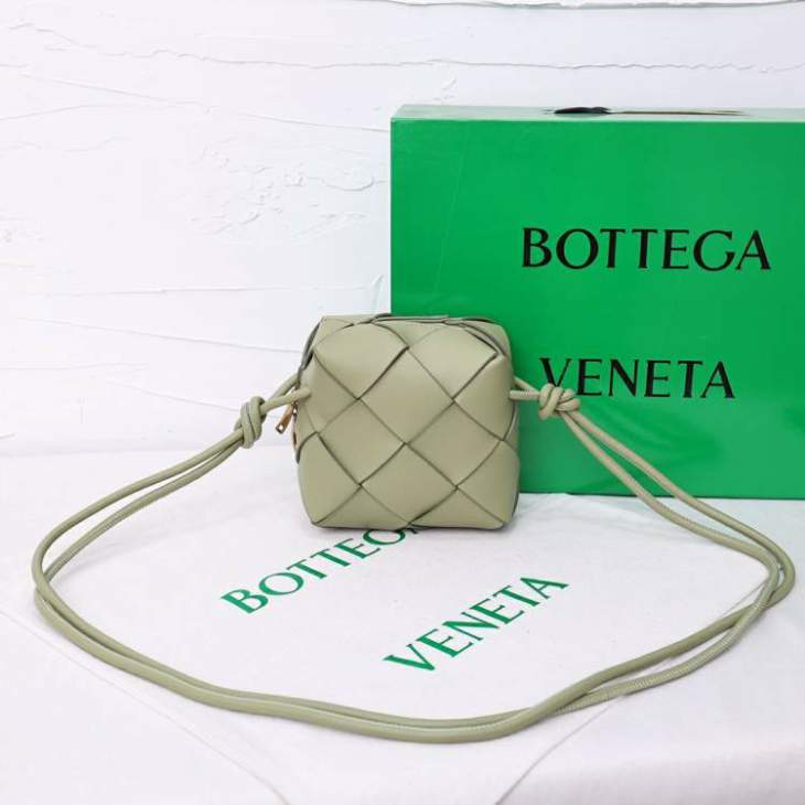 Picture of Bottega Veneta Handbags _SKUfw184068525fw